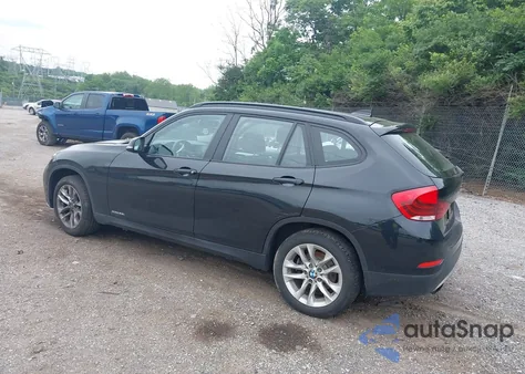 2015 BMW X1 xDrive28I из США, поврежденный, VIN WBAVL1C54FVY35473